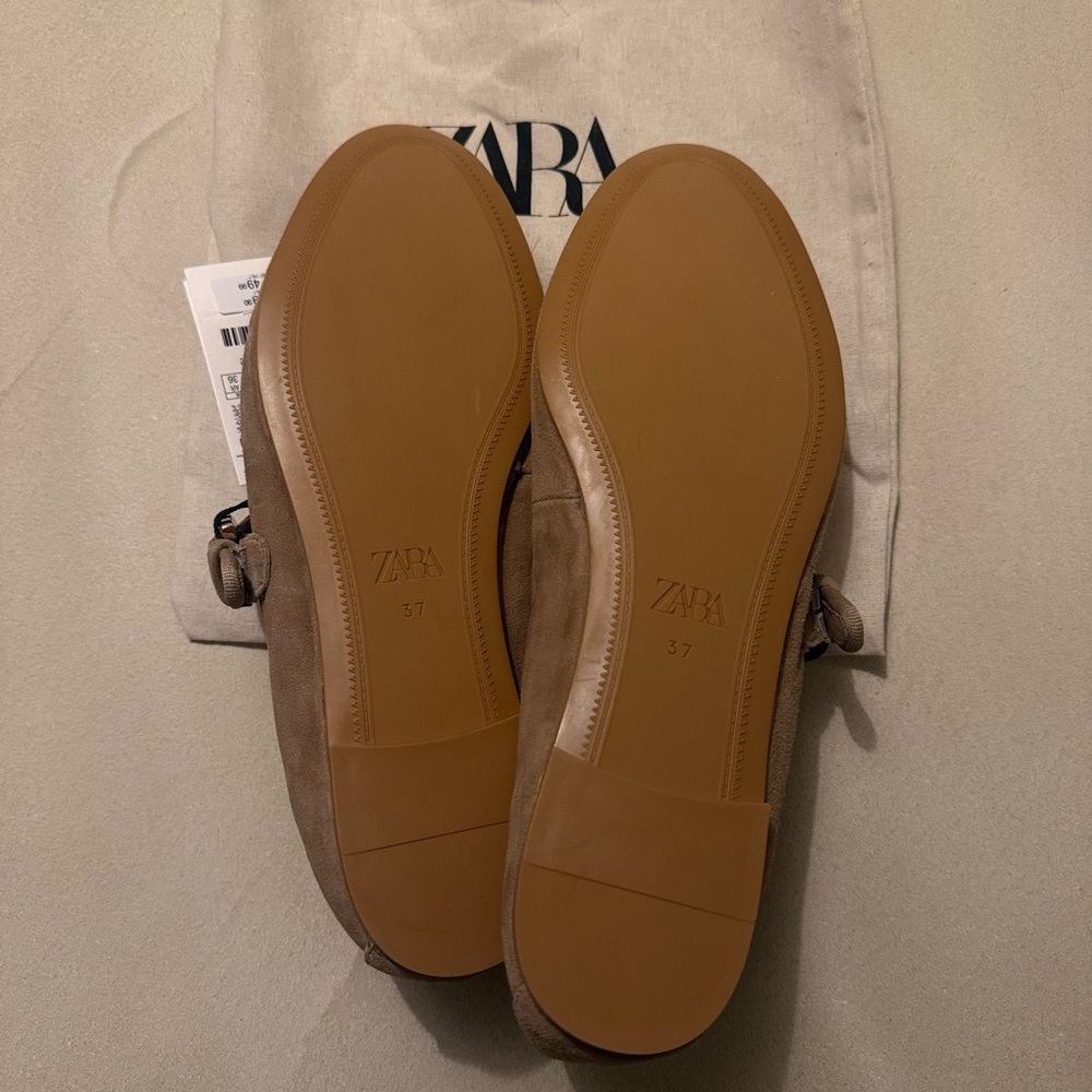 NEW ZARABeige Suede Mary Jane Flat with Gold Buckle - Picture 5 of 6